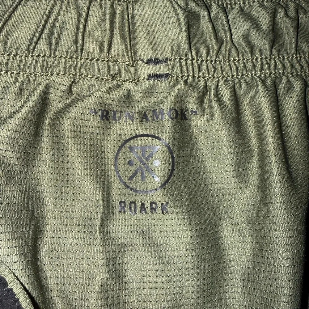 Roark Shorts Mens 33 Black Run Amok 2-in-1 Lined Camo 6 Inseam Athletic Running